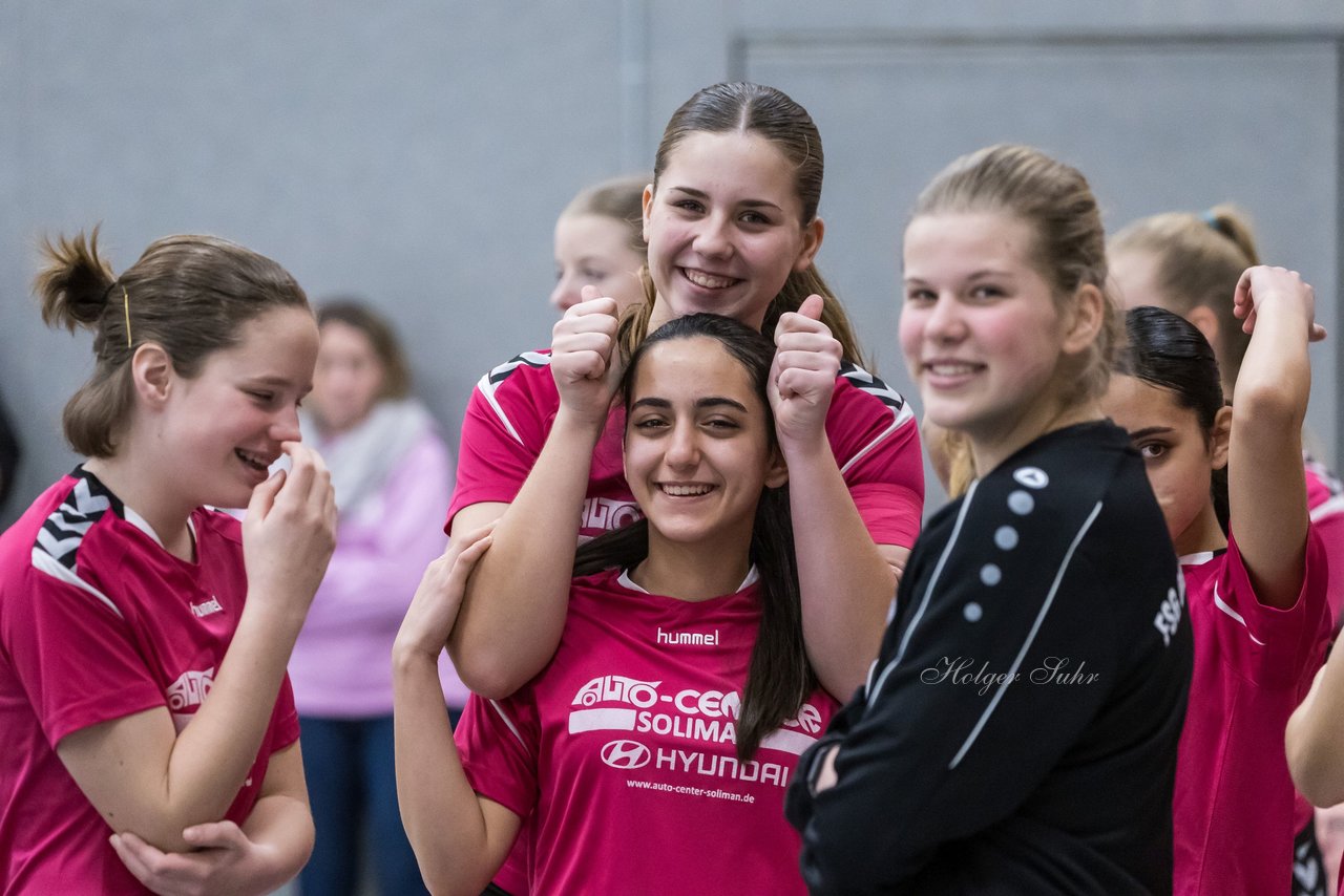 Bild 145 - B2 Loewinnen Cup